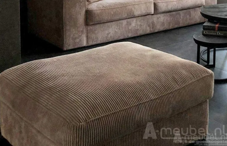 Berlicum Hocker 104x104cm