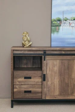Dressoir Groot Staphorst