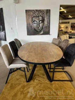 Eettafel Scarlet Ovaal 180cm